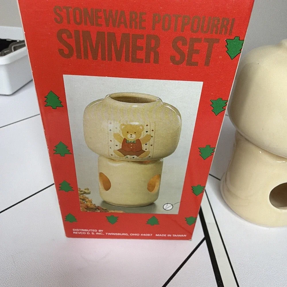 VTG Bear Stoneware Simmer Potpourri Candle Cottage Core Grandma 1980's‎ Chip